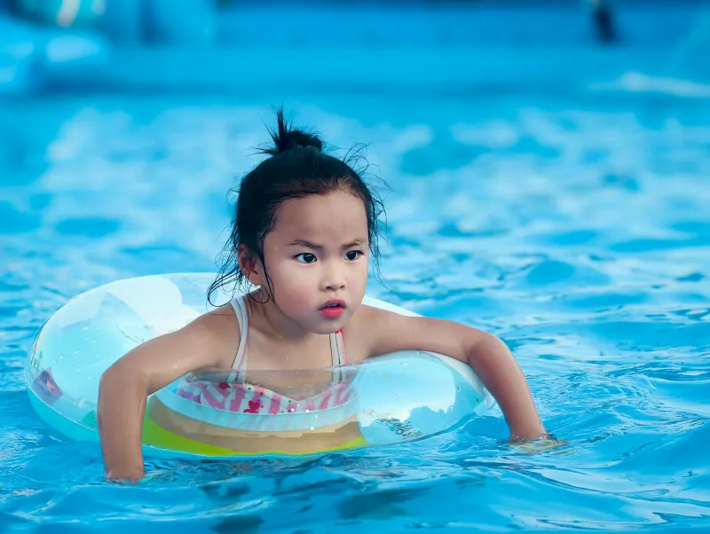 The 30-Minute Swimming Rule Parents Swear By Has No Medical Backing — And Never Did